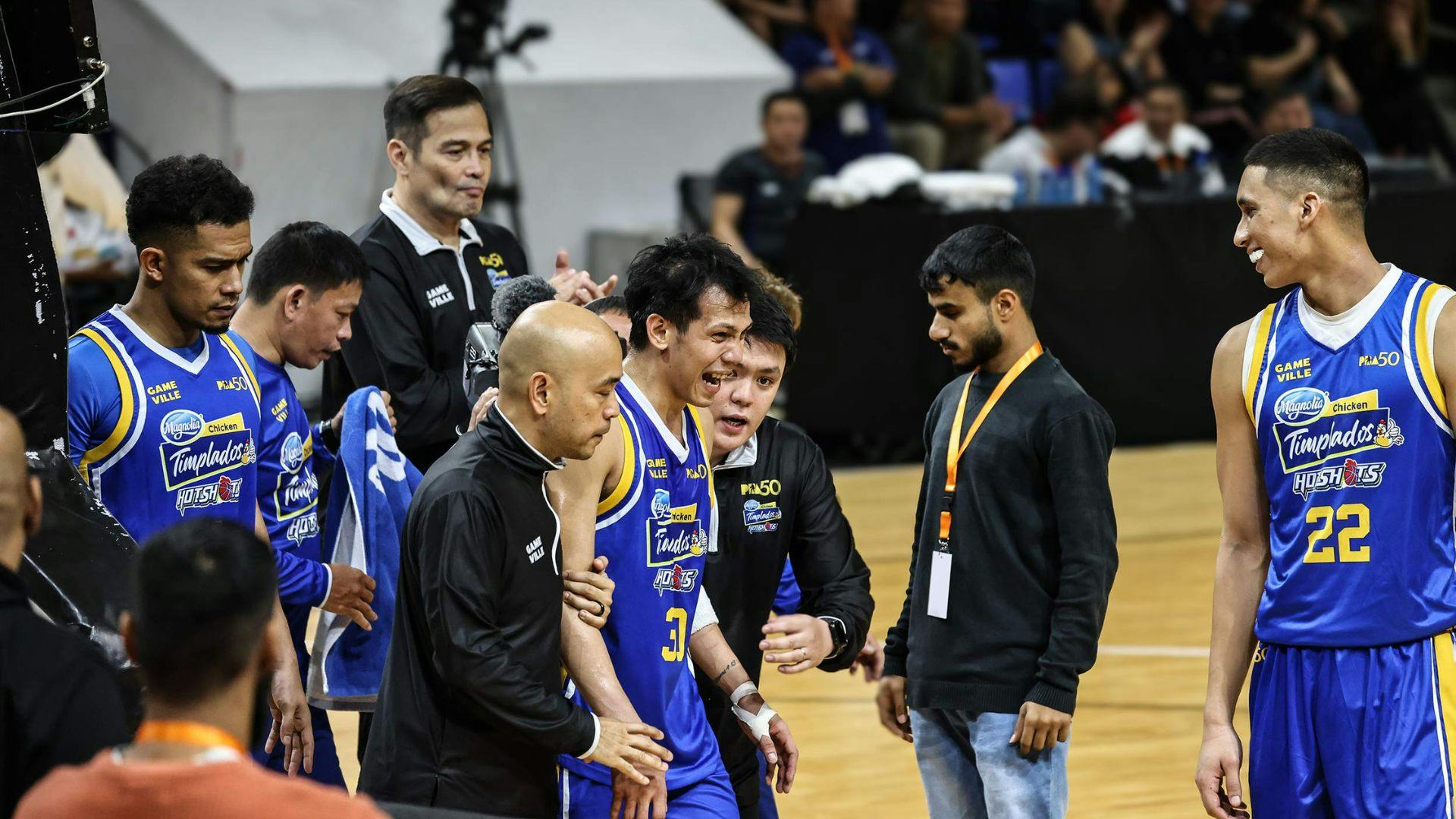 PBA: Jerom Lastimosa, Paul Lee suffer injury in Magnolia-Rain or Shine Bahrain game